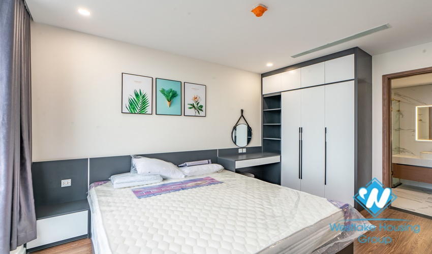 High floor three bedrooms apartment for rent in Sunshine City, Tay Ho